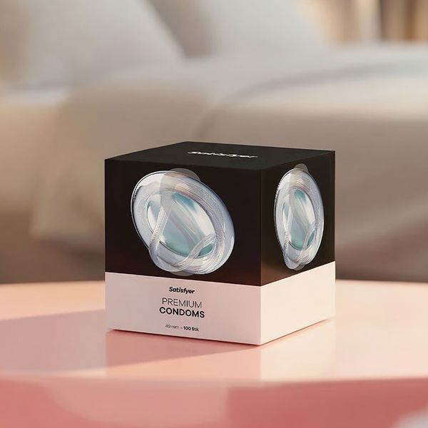 Набір презервативів Satisfyer Premium Condoms L (56 мм) 100 шт SX3268 фото