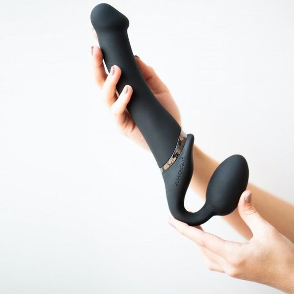 Безремінний страпон з вібрацією Strap-On-Me Vibrating Black M, діаметр 3,3 см, пульт ДК, регульовани SO3354 фото