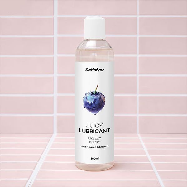 Лубрикант на водной основе Satisfyer Juicy Lubricant Breezy Berry water based 300 мл SX2720 фото