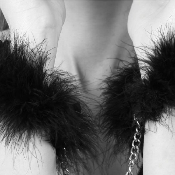 Bijoux Indiscrets Za za zu Feather Handcuffs, feather, gift packaging