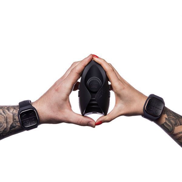 Іграшка для пар Hot Octopuss PULSE DUO LUX, пульсація+вібрація, використання без рук, 2 пульти SO8730 фото